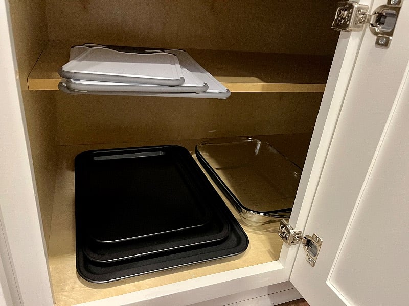 Cutting boards, baking sheets