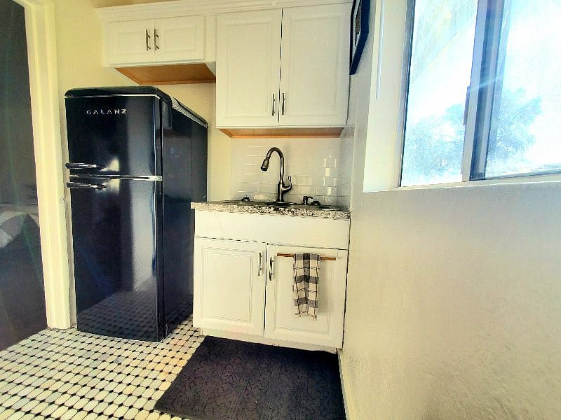 Furnished Finder property 433217_2 photo 8