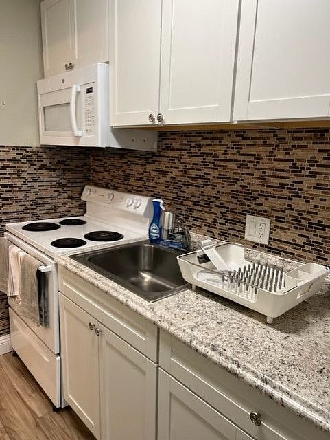 Furnished Finder property 433297_1 photo 21