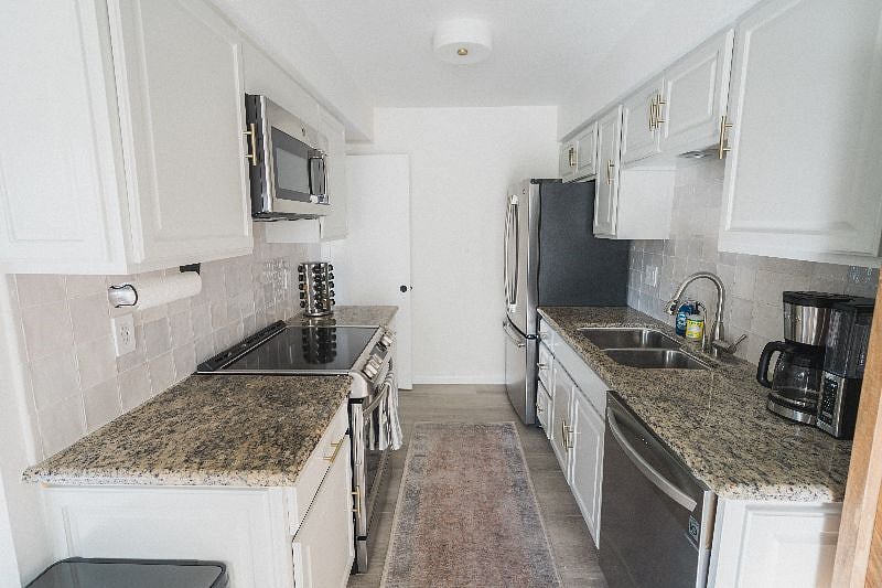Furnished Finder property 433420_1 photo 15