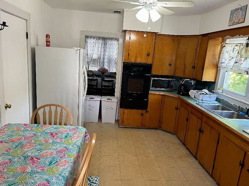 Furnished Finder property 433516_1 photo 12