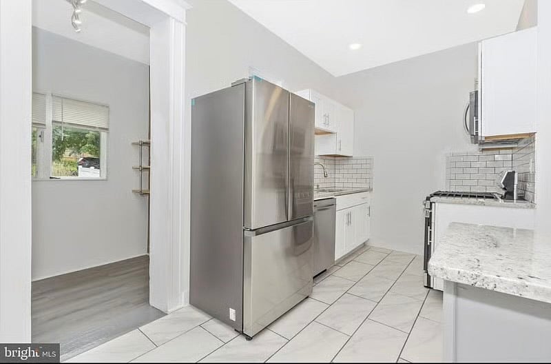Furnished Finder property 433519_1 photo 4
