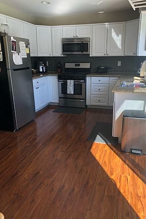 Furnished Finder property 433601_1 photo 8