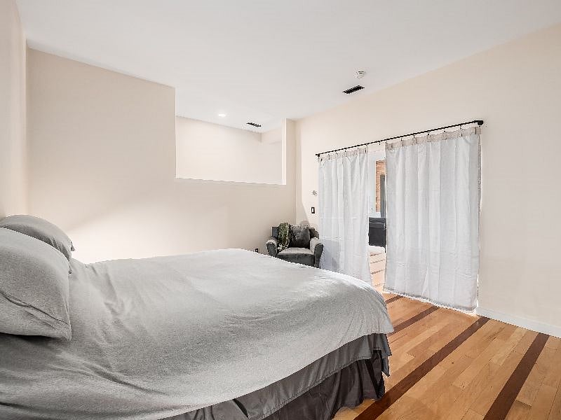 Furnished Finder property 433603_1 photo 20
