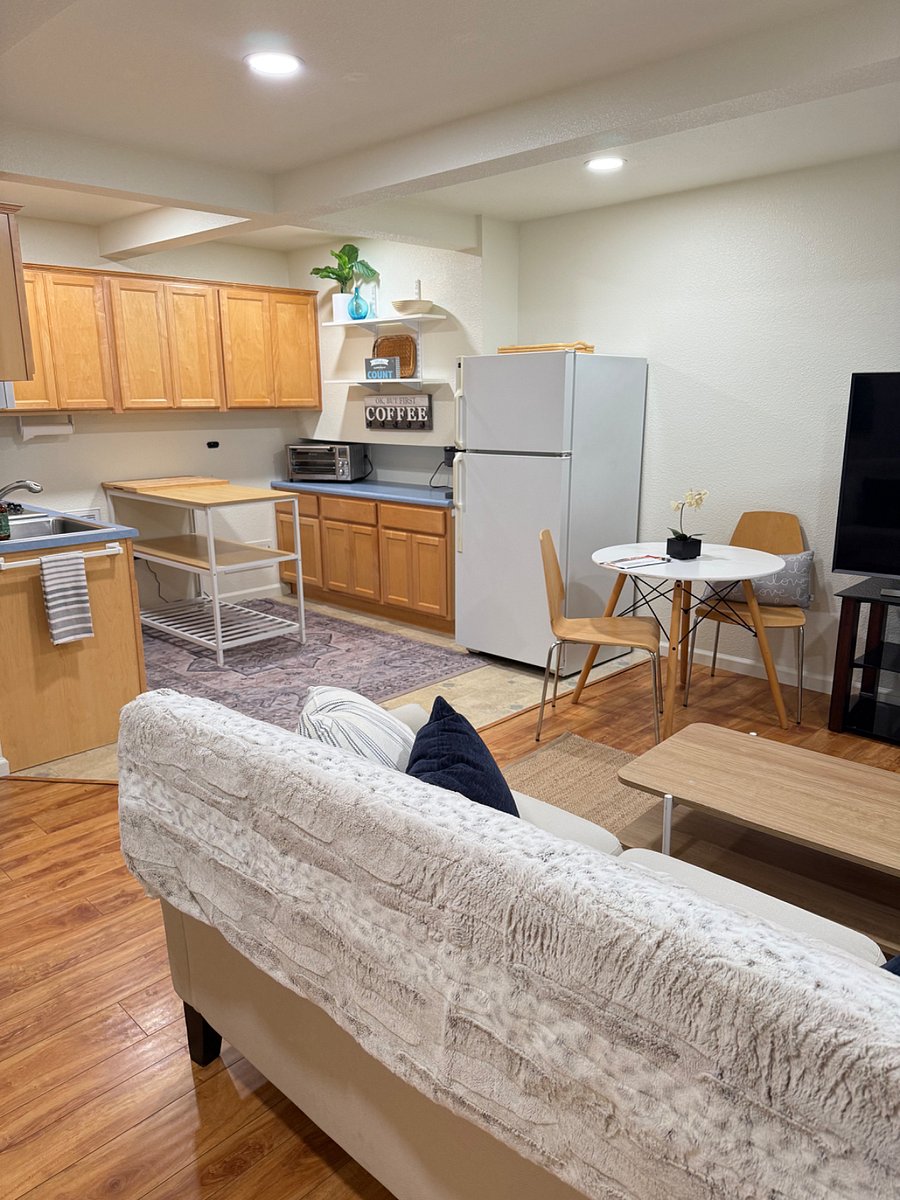 Furnished Finder property 433619_1 photo 3