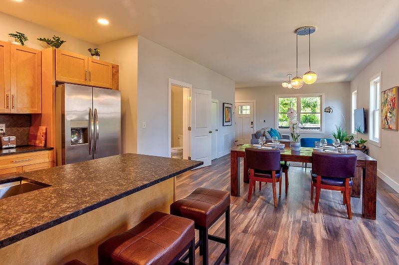 Furnished Finder property 433625_1 photo 7