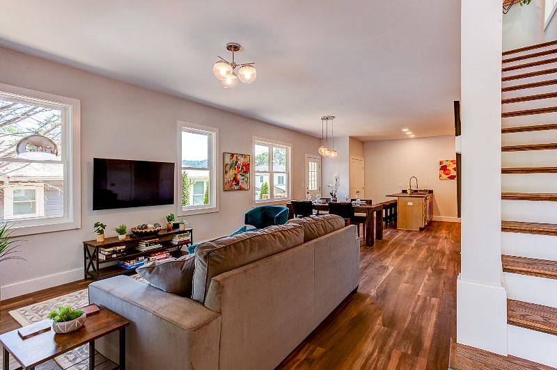 Furnished Finder property 433625_1 photo 4