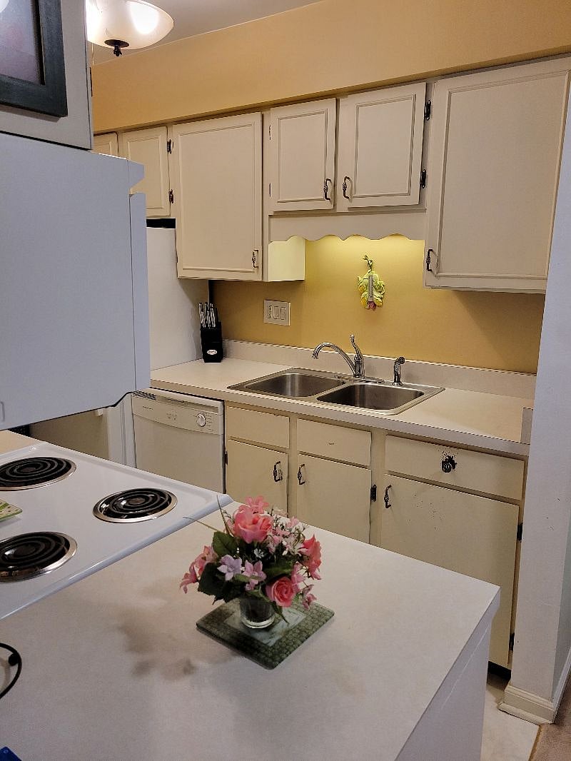 Furnished Finder property 433672_1 photo 7