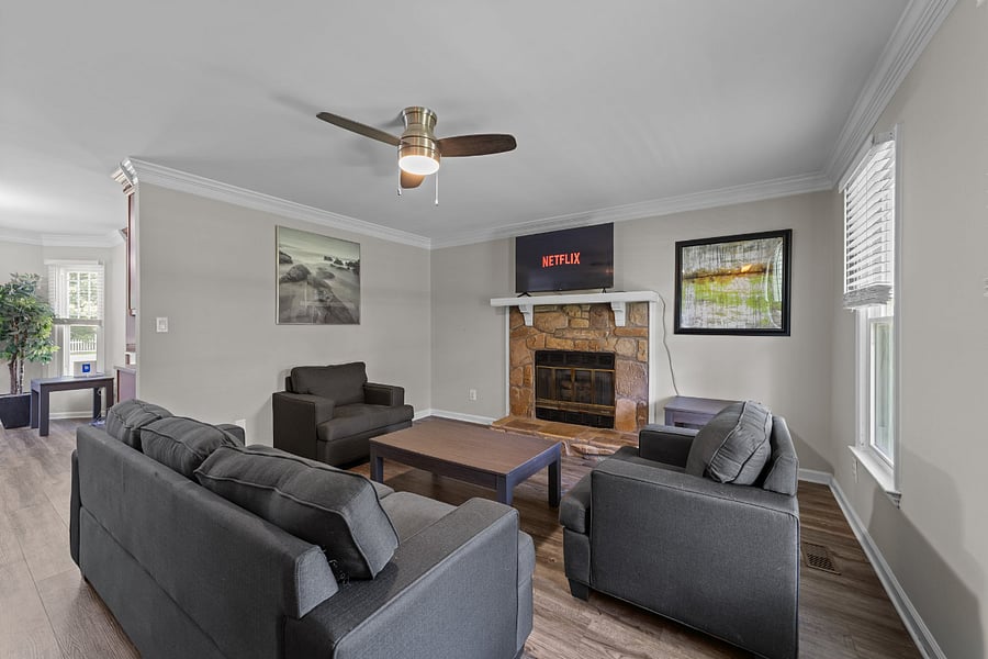 Furnished Finder property 433692_2 photo 4
