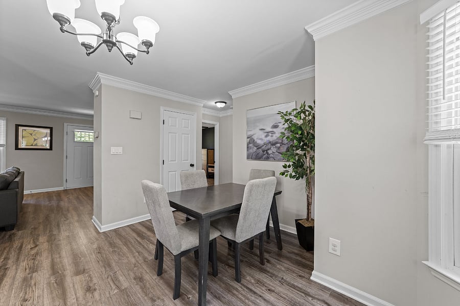 Furnished Finder property 433692_2 photo 6