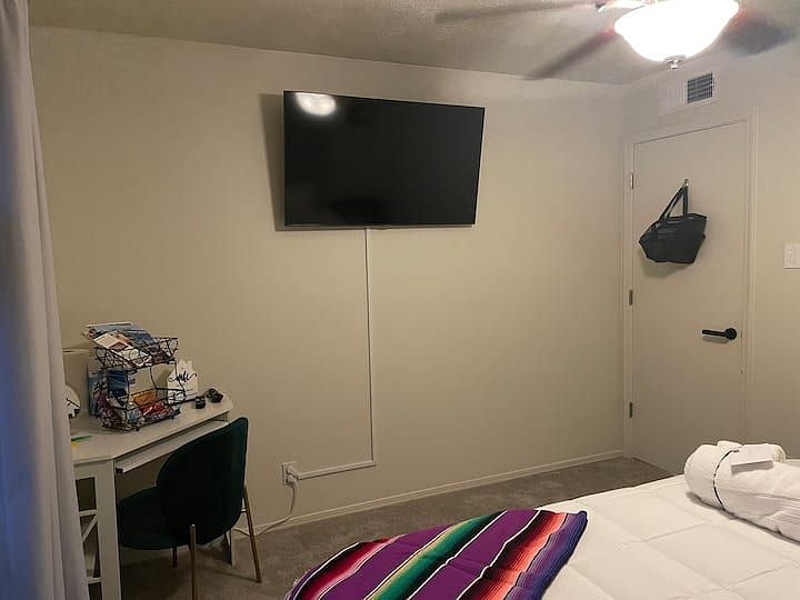 50" Smart TV
