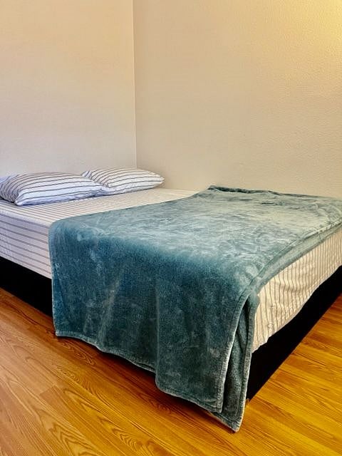 Furnished Finder property 433735_1 photo 6