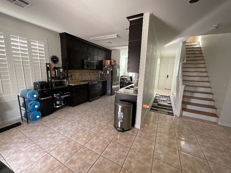 Furnished Finder property 433771_1 photo 6