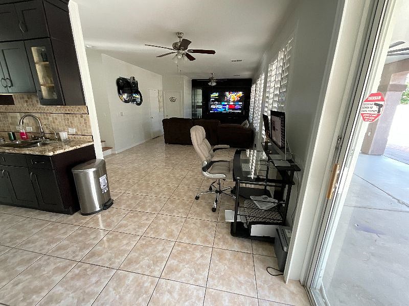 Furnished Finder property 433771_1 photo 4