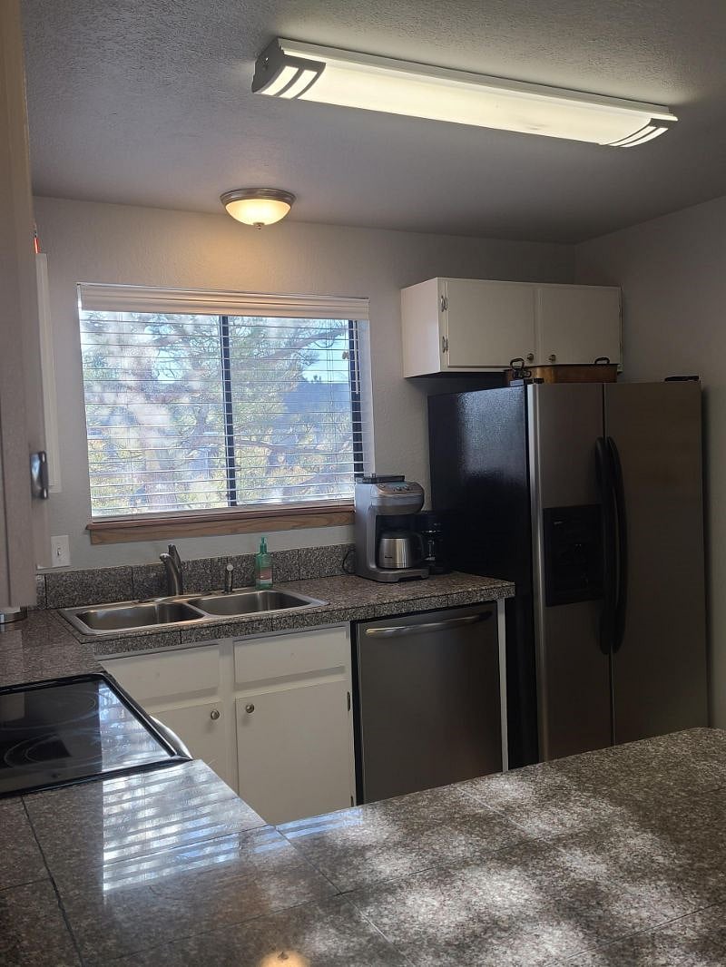 Furnished Finder property 433848_1 photo 6
