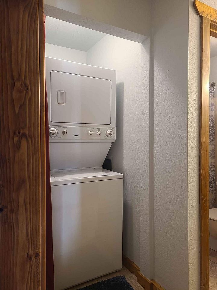 In-unit washer and drier included. 