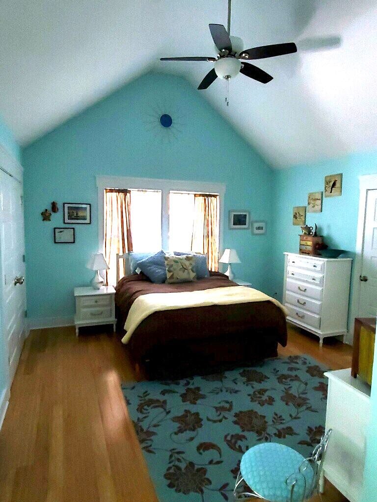primary bedroom suite 3 upstairs
