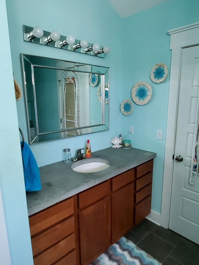 upstairs bathroom vanity