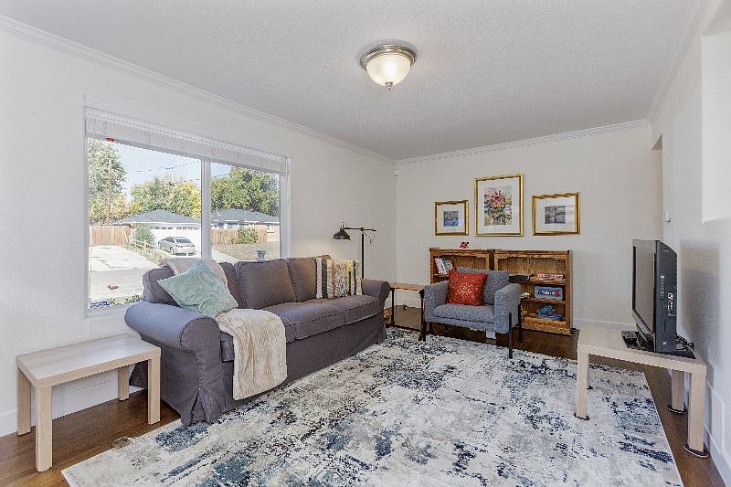 Furnished Finder property 434008_1 photo 4