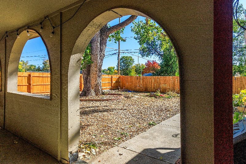 Furnished Finder property 434008_1 photo 18