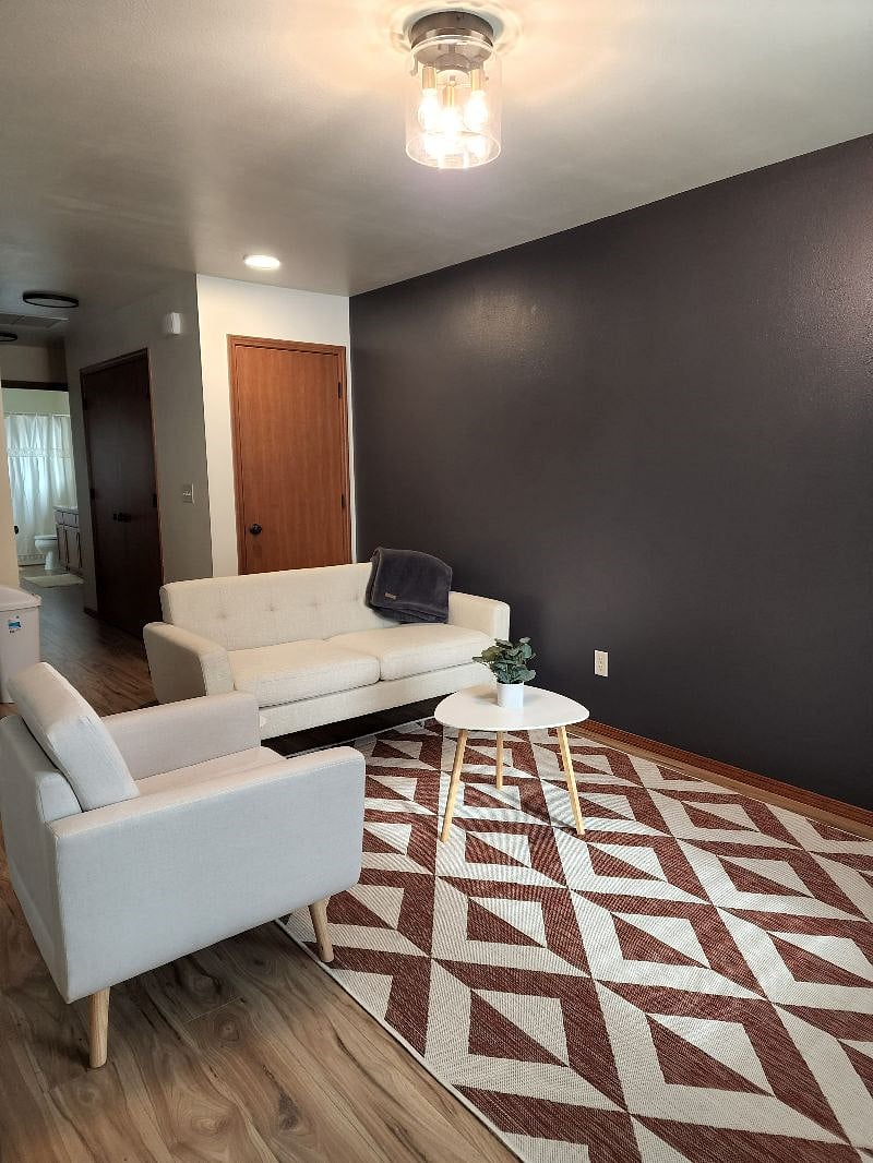 Furnished Finder property 434010_1 photo 3