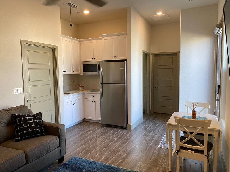 Furnished Finder property 434097_1 photo 3