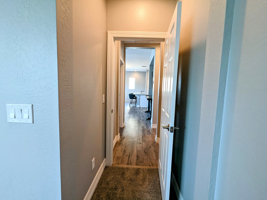 Furnished Finder property 434129_2 photo 8