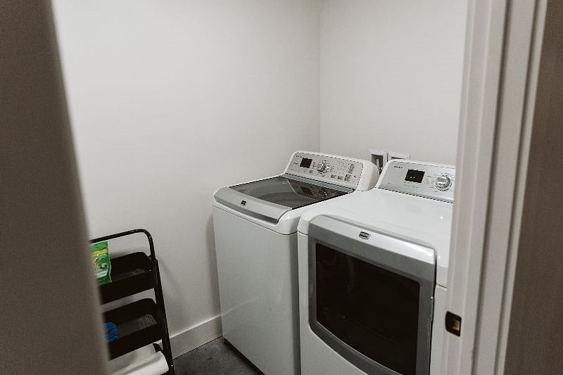 Furnished Finder property 434158_1 photo 36