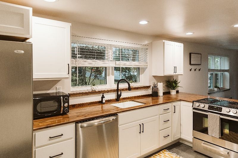 Furnished Finder property 434158_1 photo 11