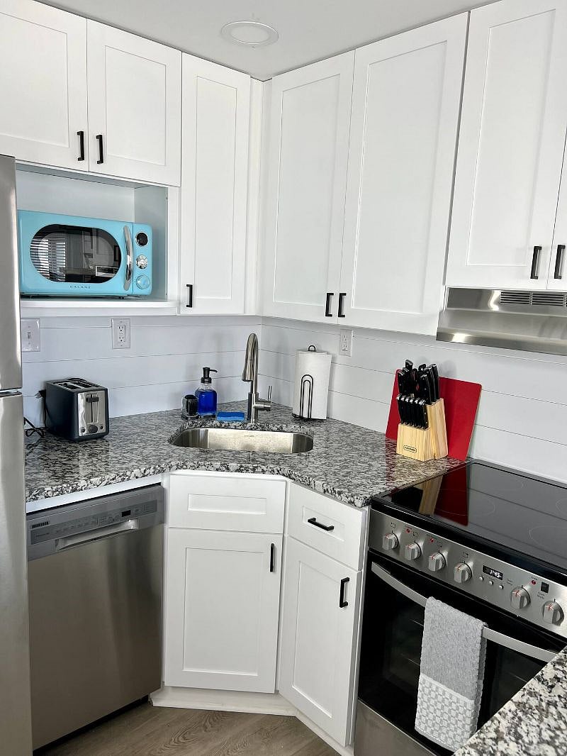 Furnished Finder property 434186_4 photo 23