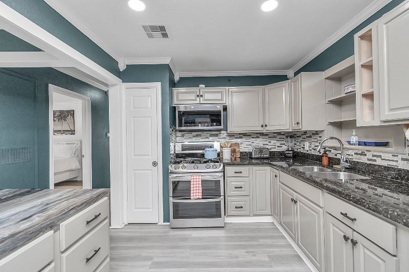 Furnished Finder property 434202_1 photo 25