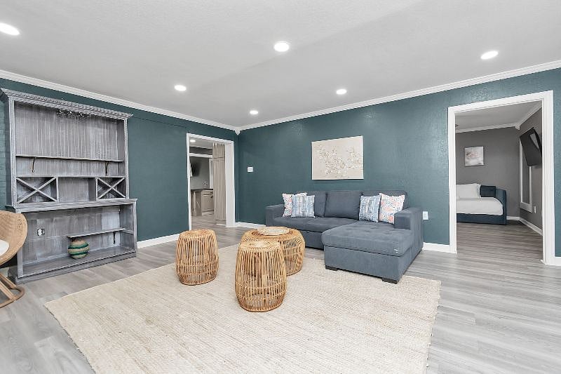 Furnished Finder property 434202_1 photo 32
