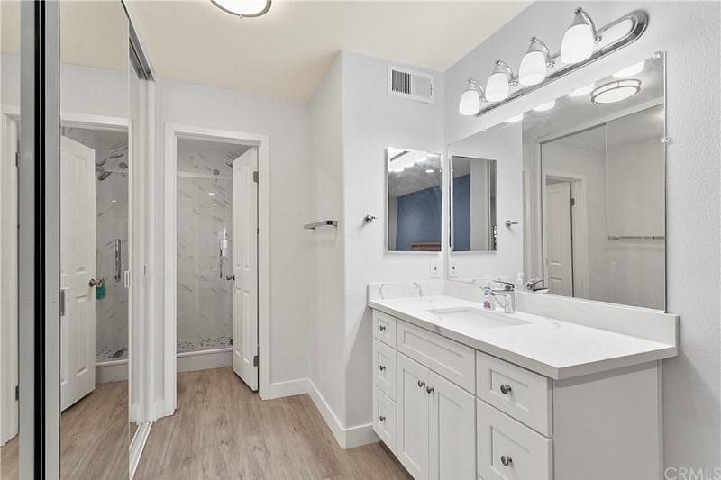Furnished Finder property 434241_1 photo 7
