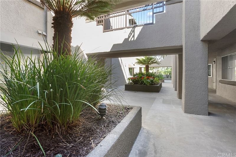 Furnished Finder property 434241_1 photo 27