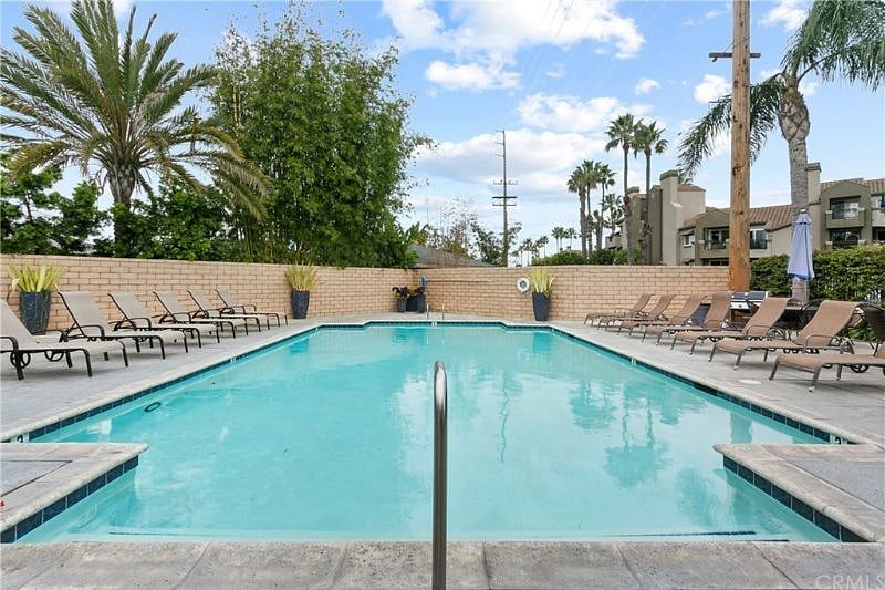 Furnished Finder property 434241_1 photo 17