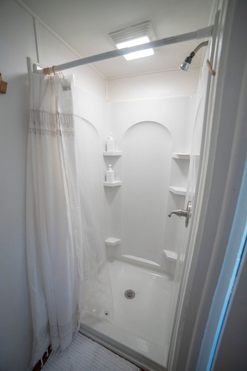 Furnished Finder property 434353_1 photo 14