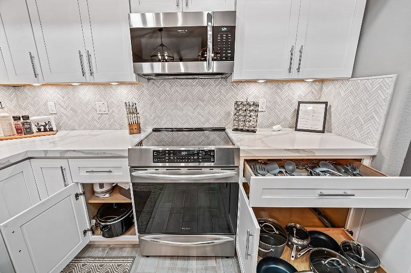 Furnished Finder property 434377_1 photo 25