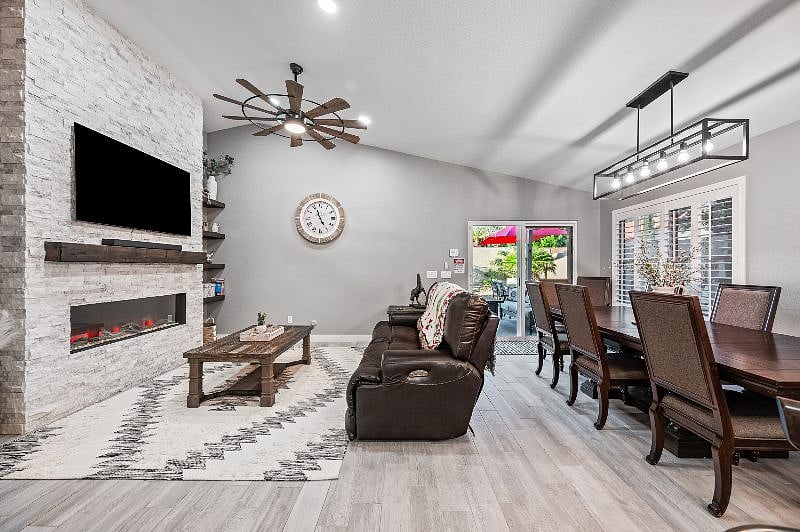 Furnished Finder property 434377_1 photo 34