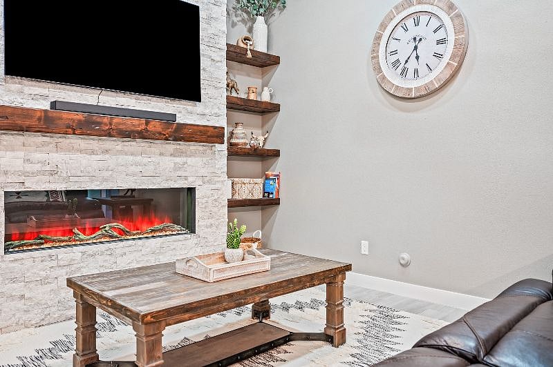 Furnished Finder property 434377_1 photo 40