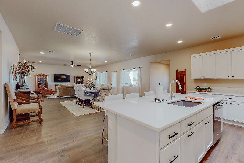 Furnished Finder property 434387_1 photo 11