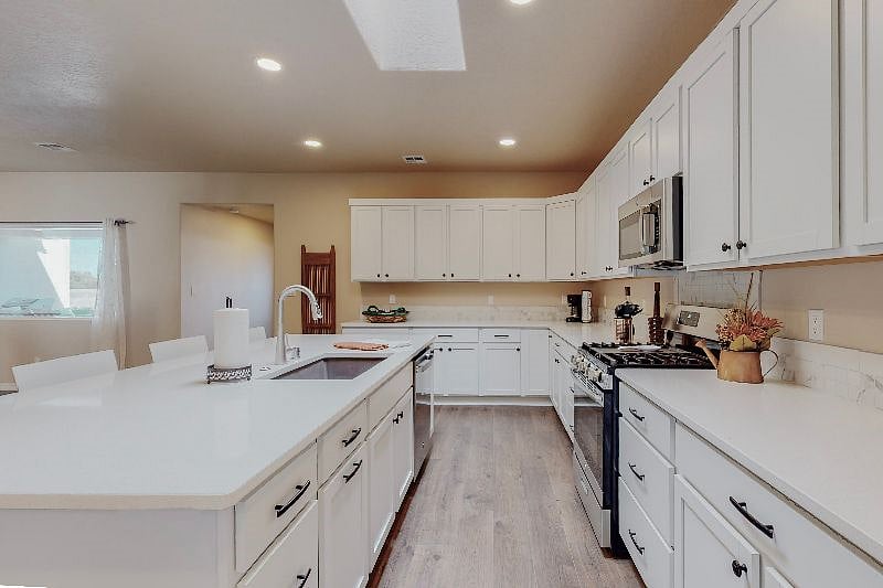 Furnished Finder property 434387_1 photo 14