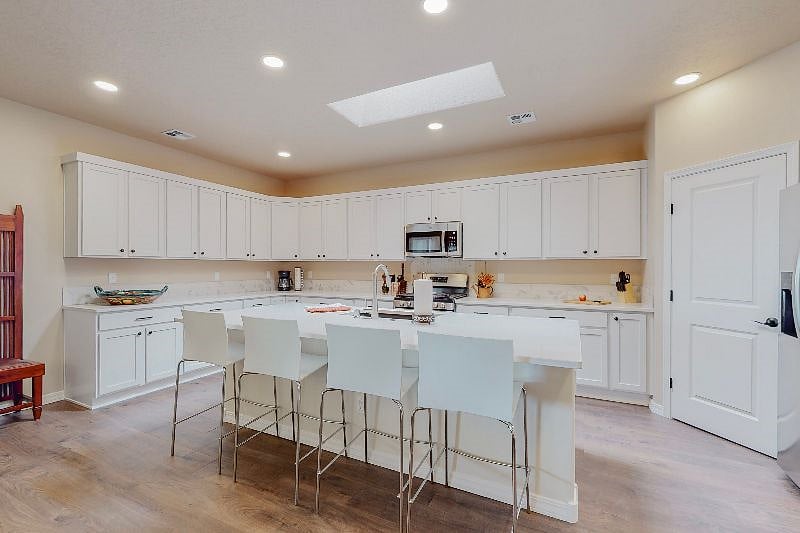 Furnished Finder property 434387_1 photo 15