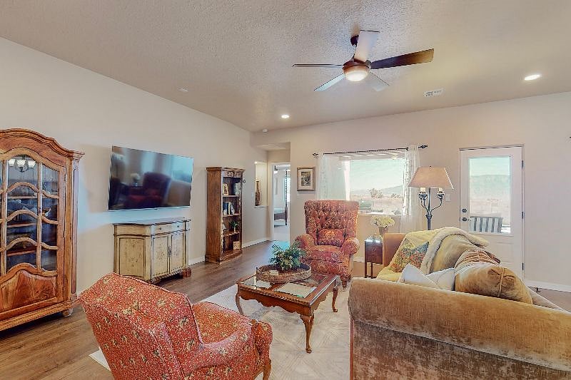 Furnished Finder property 434387_1 photo 10