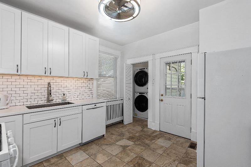 Furnished Finder property 434502_1 photo 3