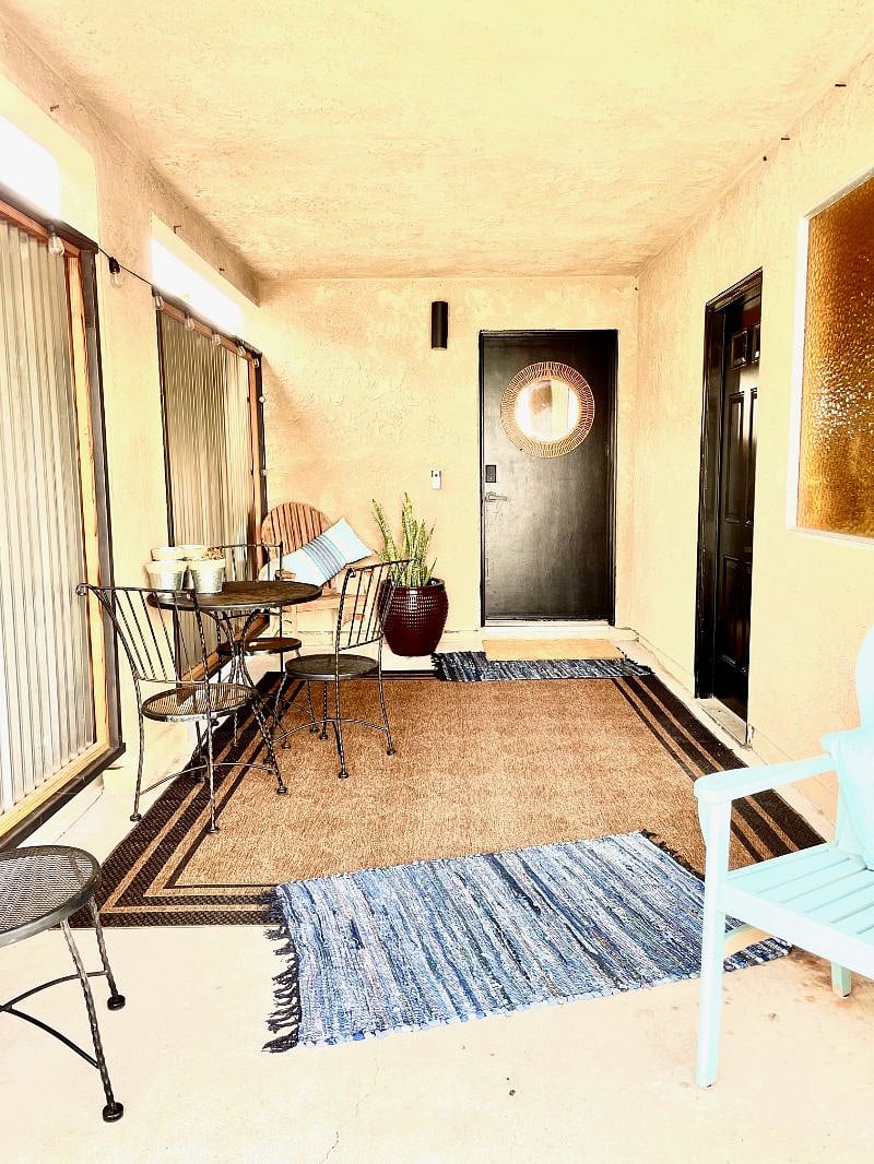 Entry porch
