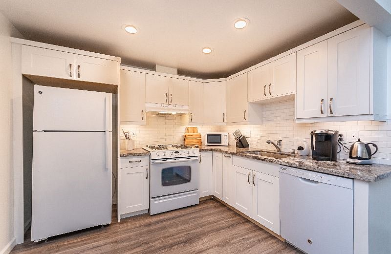 Furnished Finder property 434577_1 photo 7