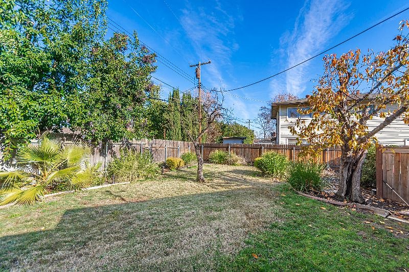 Furnished Finder property 434577_1 photo 24