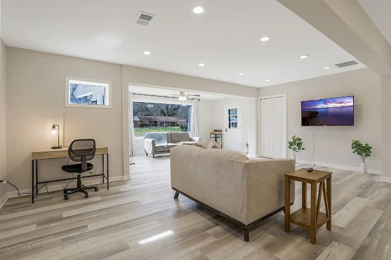 Furnished Finder property 434614_1 photo 7
