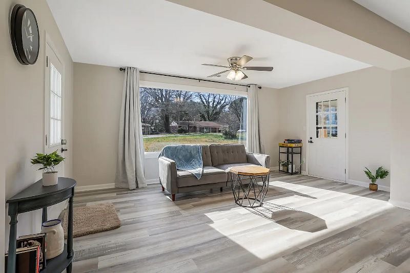 Furnished Finder property 434614_1 photo 12
