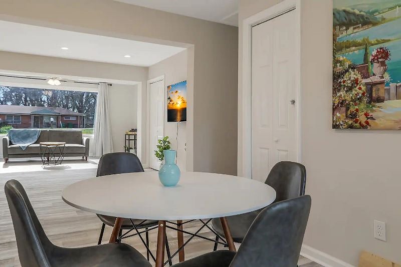 Furnished Finder property 434614_1 photo 13